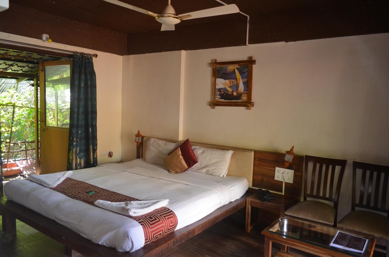 Kaular Atithis Grand Kokan Resort Ganpatipule Exterior photo